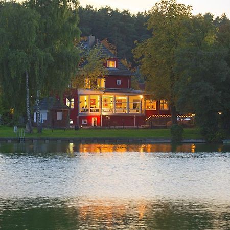 Leutloff'S Am See Цойтен Екстериор снимка